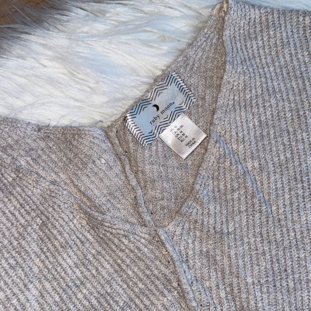 Ruby Moon medium Ribbed Beige Sweater - Picture 2 of 3